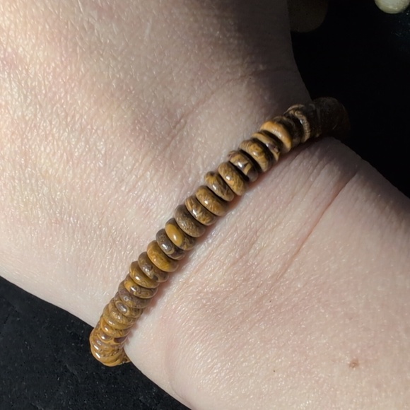 Tiger Eye Natural Gemstone Bracelet And Earring Set - Picture 4 of 4